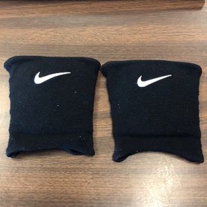 NIKE volleyball knee pads - black